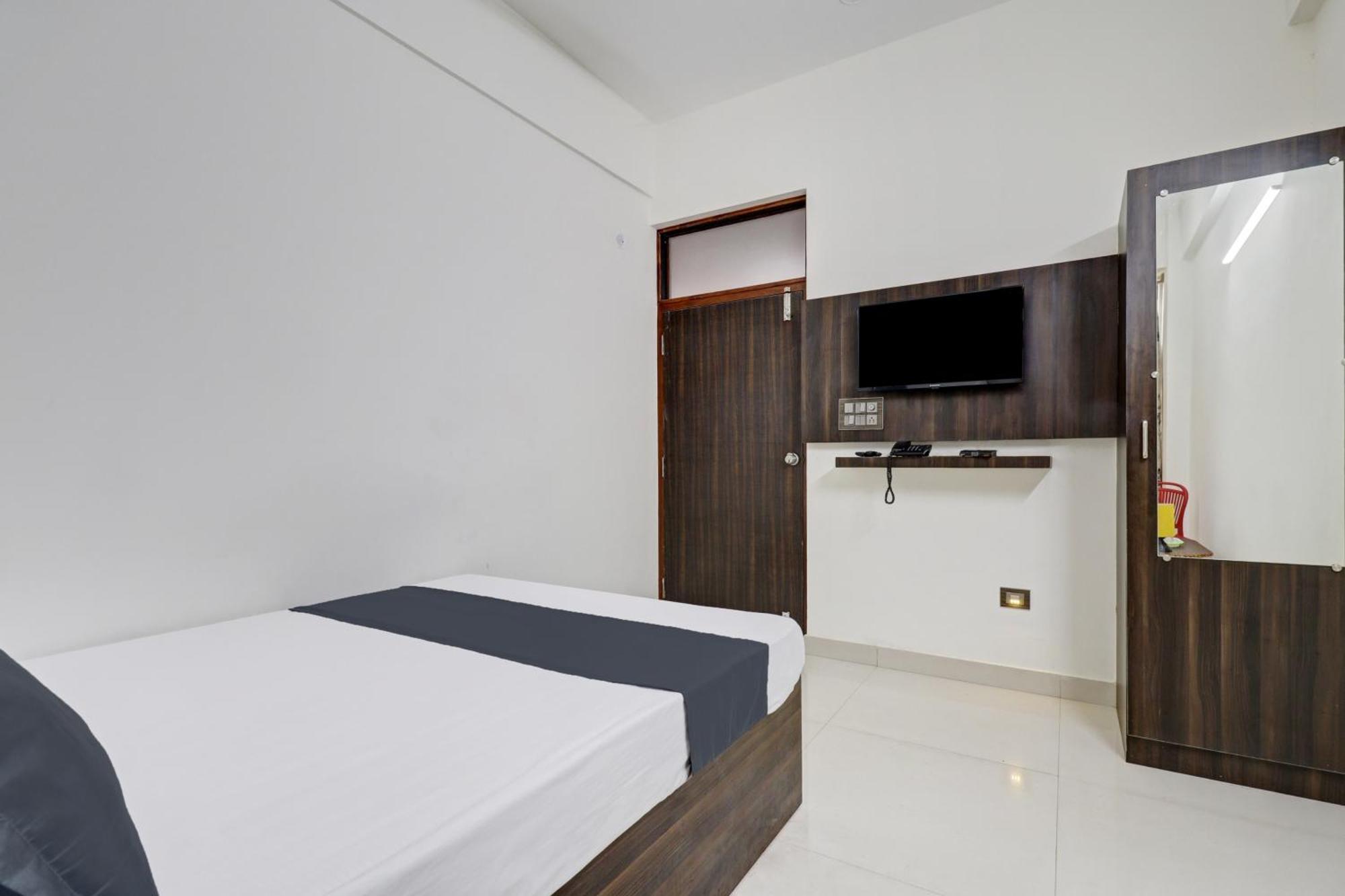 Hotel O J.K. Suites & Rooms Bangalore Exterior photo